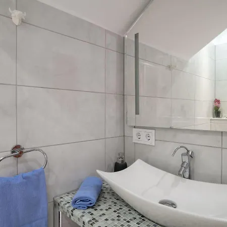 Juna By Interhome Villa Benalmadena